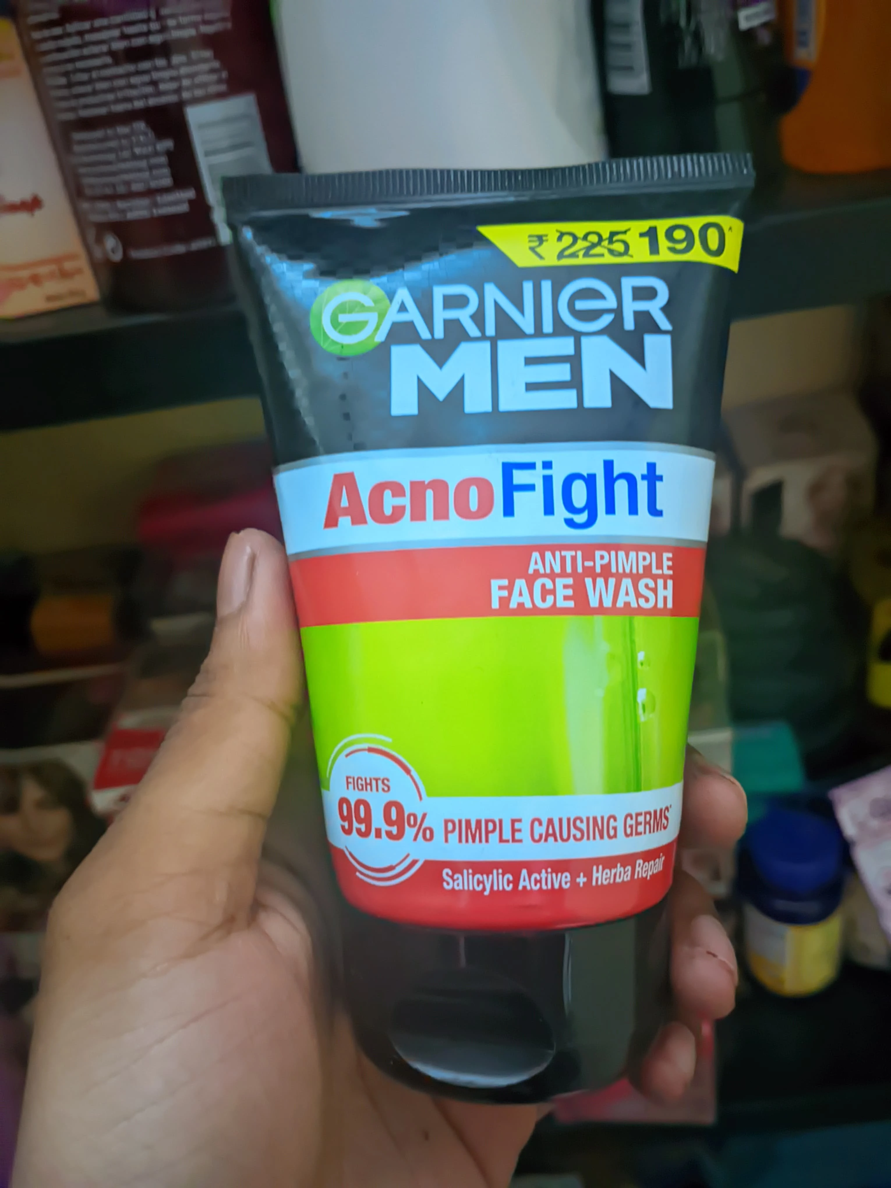 Garnier Men Acno Fight Face Wash 100 gm