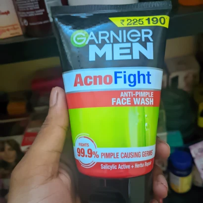 Garnier Men Acno Fight Face Wash 100 gm